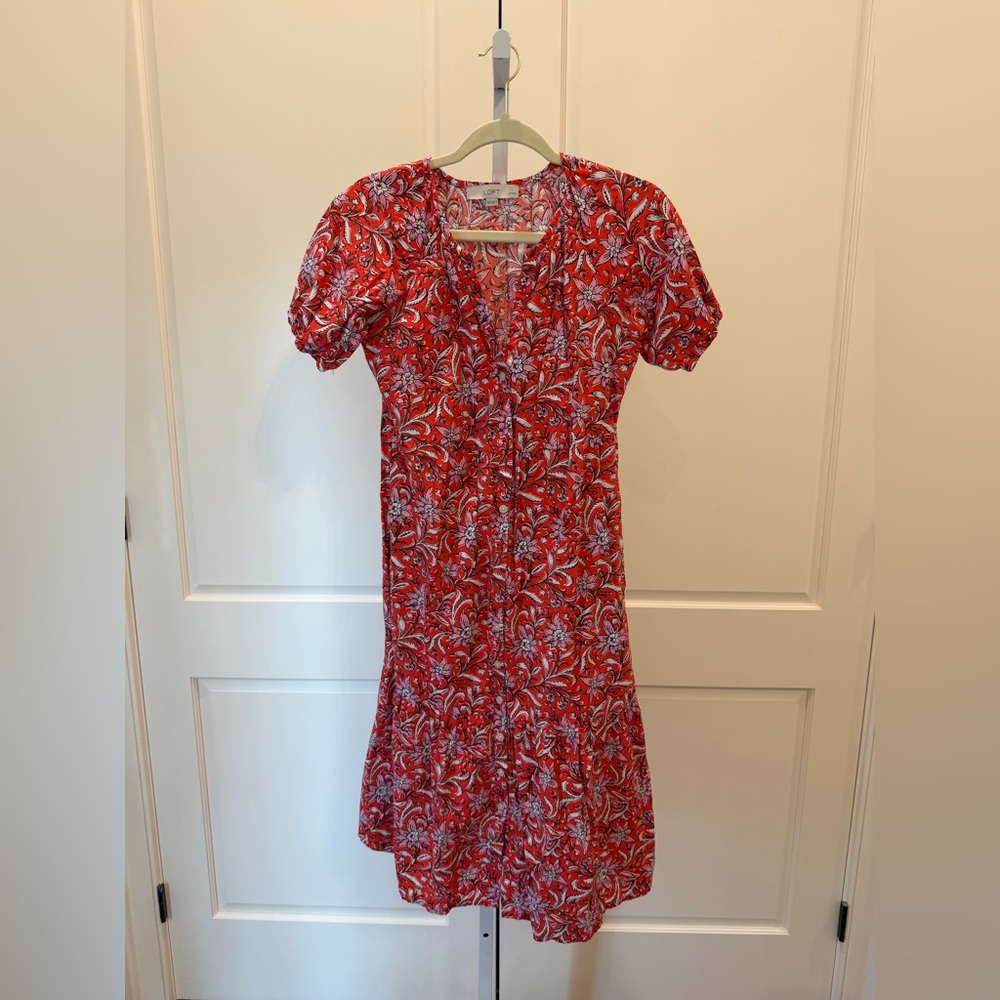 LOFT Red & Pink Floral Button Front Short Sleeve Ruffle Hem Midi Dress XS Petite - Picture 2 of 6